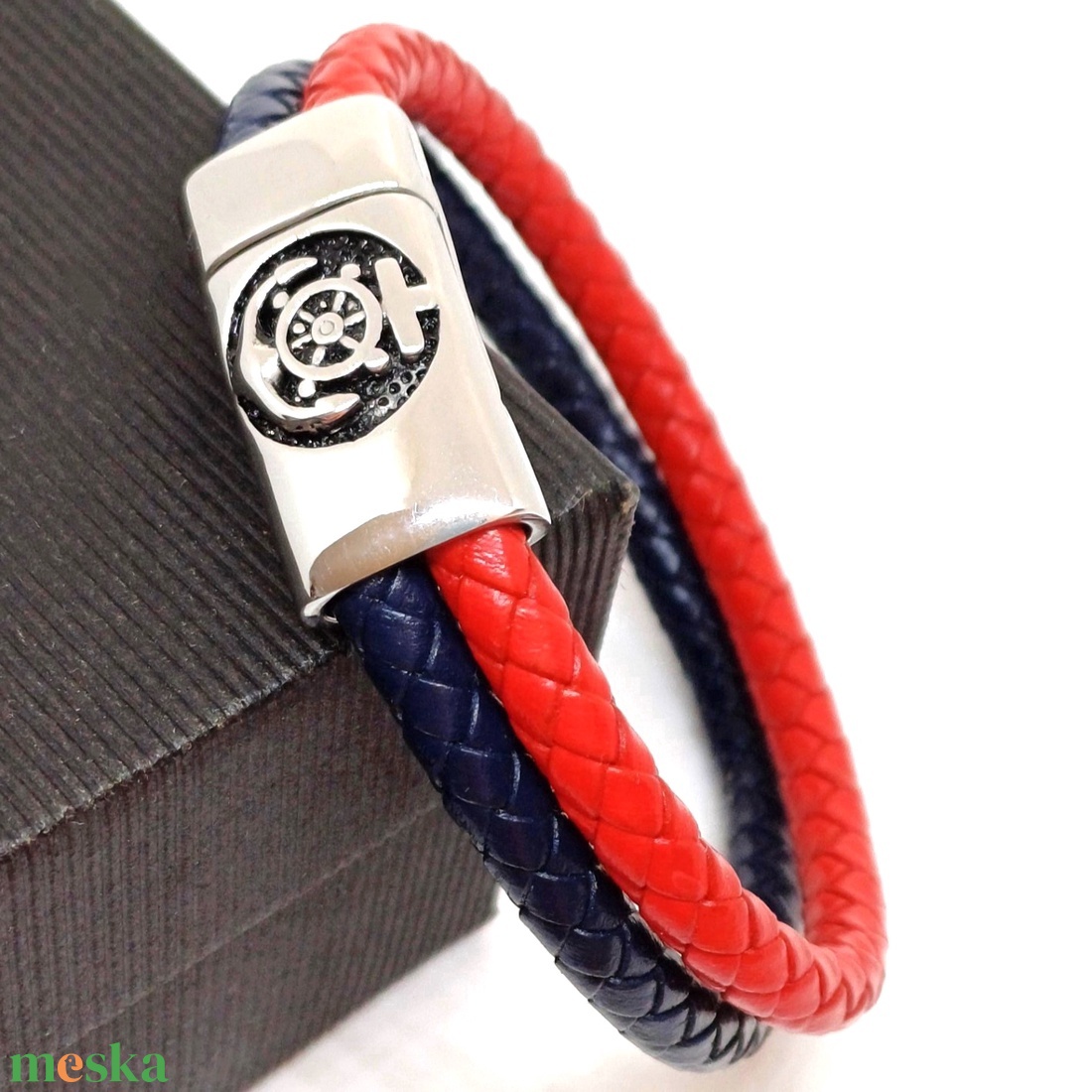 Tengerész piros-fehér valódi bőr karkötő, horgony mintás, nemesacél mágneszárral, nőknek - ékszer - karkötő - fonott karkötő - Meska.hu