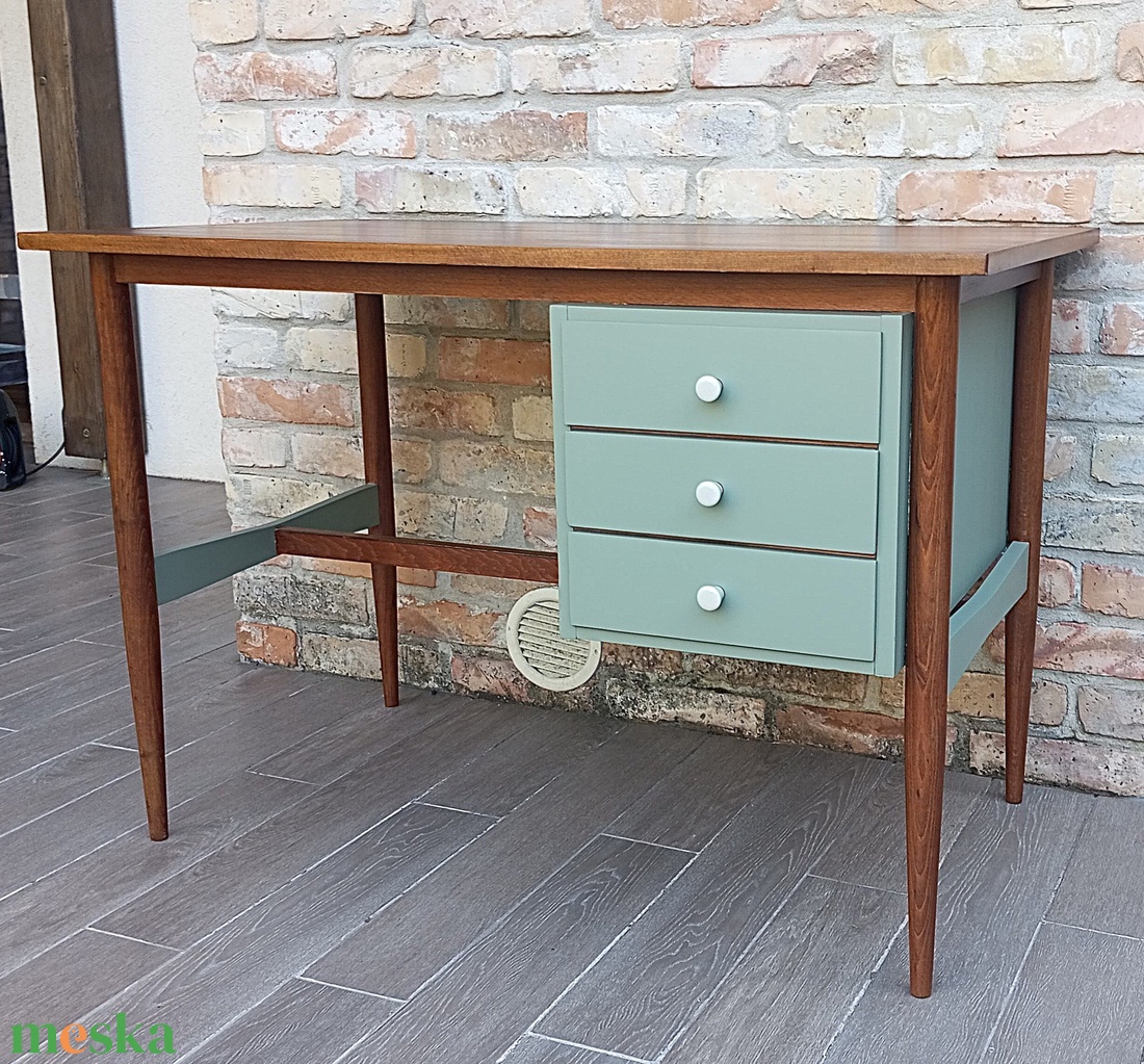 Felújított retro, mid century térbe állítható íróasztal - otthon & életmód - bútor - asztal - Meska.hu