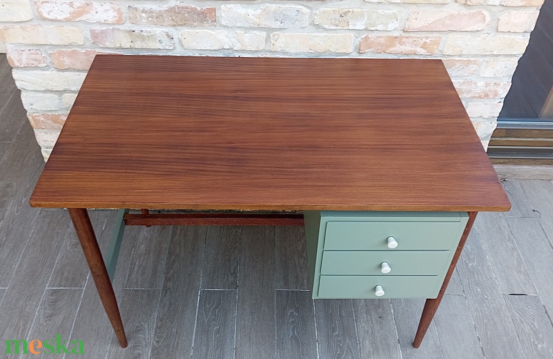 Felújított retro, mid century térbe állítható íróasztal - otthon & életmód - bútor - asztal - Meska.hu