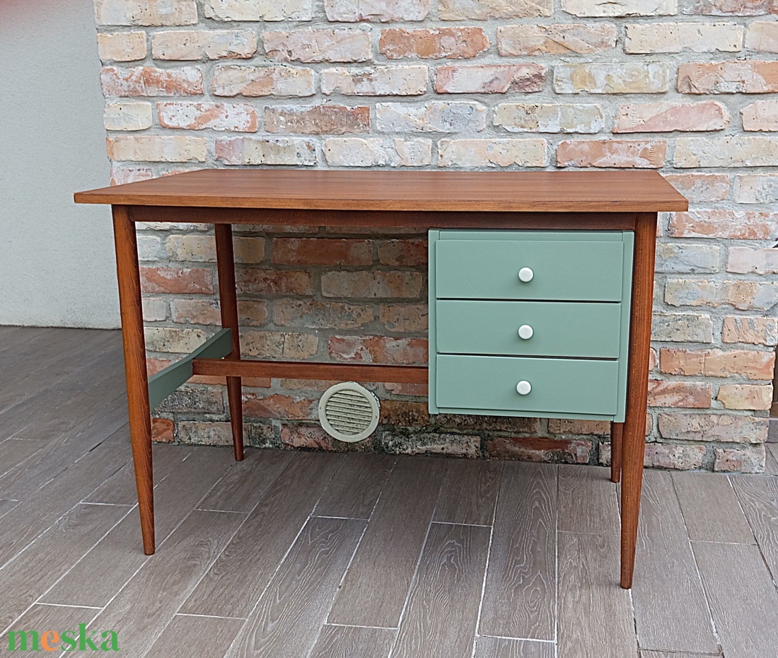 Felújított retro, mid century térbe állítható íróasztal - otthon & életmód - bútor - asztal - Meska.hu