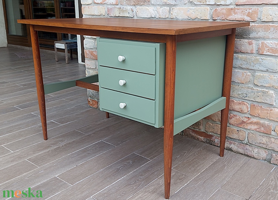 Felújított retro, mid century térbe állítható íróasztal - otthon & életmód - bútor - asztal - Meska.hu