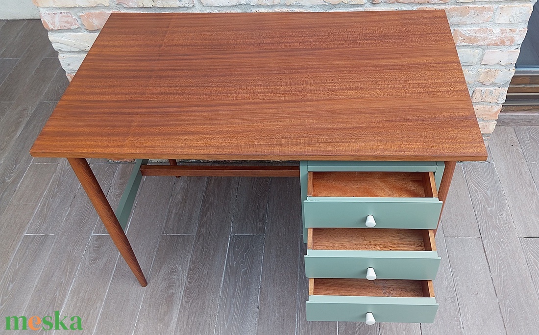 Felújított retro, mid century térbe állítható íróasztal - otthon & életmód - bútor - asztal - Meska.hu