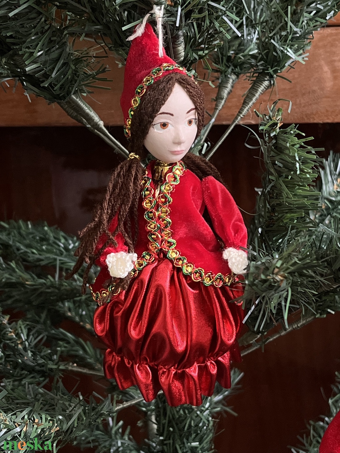 Manó lány karácsonyfadísz - karácsony - karácsonyi lakásdekoráció - karácsonyfadíszek - Meska.hu