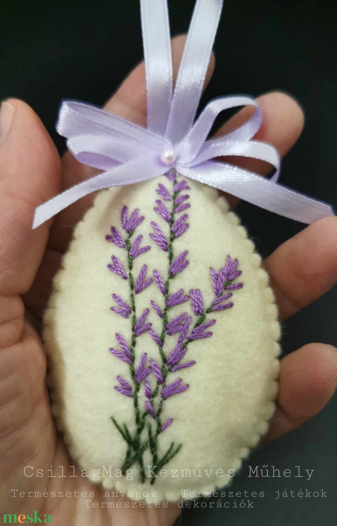 HÍMZETT LEVENDULAVIRÁGOKKAL DÍSZÍTETT CSILLAGMAG-DEKORÁCIÓ HÚSVÉTI TOJÁSOK TERMÉSZETES ANYAGOK GYAPJÚFILC GYAPJÚ NEMEZ - otthon & életmód - dekoráció - fali és függő dekoráció - függődísz - Meska.hu HÍMZETT LEVENDULAVIRÁGOKKAL DÍSZÍTETT CSILLAGMAG-DEKORÁCIÓ HÚSVÉTI TOJÁSOK TERMÉSZETES ANYAGOK GYAPJÚFILC GYAPJÚ NEMEZ - otthon & életmód - dekoráció - fali és függő dekoráció - függődísz - Meska.hu