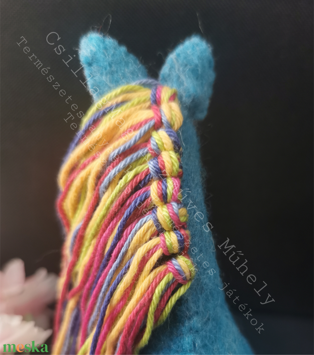 TÜRKIZKÉK CSILLAGMAG-LOVACSKA CSILLOGÓ STRASSZ VIRAGOKKAL TERMÉSZETES ANYAGOKBÓL GYAPJÚFILC GYAPJÚ WALDORF EGYEDI JÁTÉK  - játék & sport - plüssállat & játékfigura - ló - Meska.hu