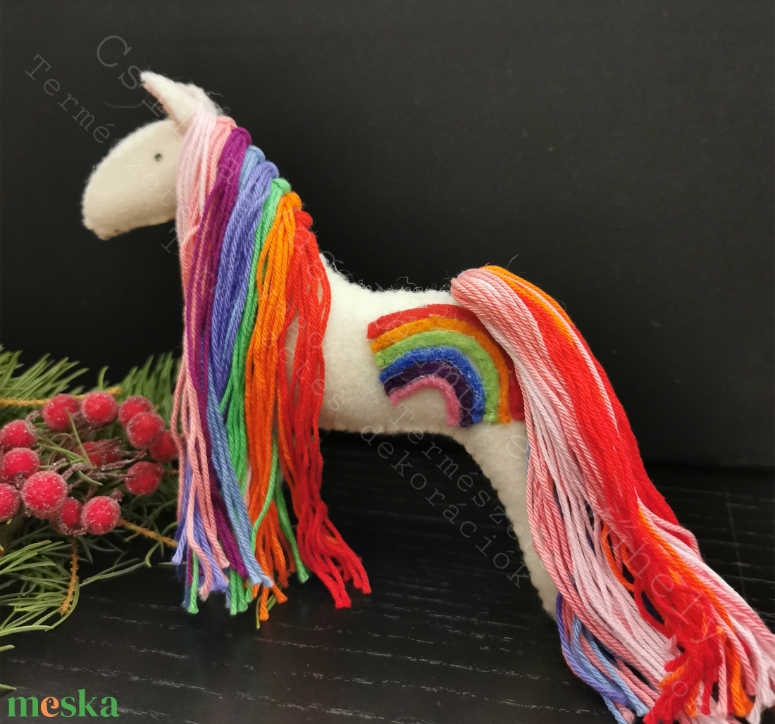 CSILLAGMAG-TÜNDÉRPARIPA SZIVÁRVÁNY TERMÉSZETES ANYAGOK GYAPJÚFILC GYAPJÚ KÉZMŰVESLOVACSKA WALDORF FENNTARTHATÓ EGYEDI  - játék & sport - plüssállat & játékfigura - ló - Meska.hu CSILLAGMAG-TÜNDÉRPARIPA SZIVÁRVÁNY TERMÉSZETES ANYAGOK GYAPJÚFILC GYAPJÚ KÉZMŰVESLOVACSKA WALDORF FENNTARTHATÓ EGYEDI  - játék & sport - plüssállat & játékfigura - ló - Meska.hu