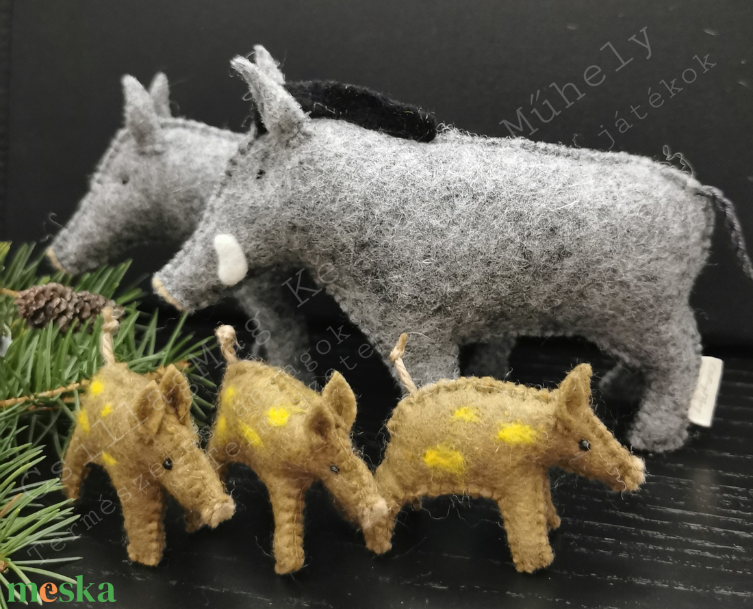 VADDISZNÓ-CSALÁD 5 DB/SZETT VADDISZNÓ VADKAN ANYAKOCA VADMALAC TERMÉSZETES ANYAG GYAPJÚFILC GYAPJÚ NEMEZ ERDEI ÁLLATOK  - játék & sport - plüssállat & játékfigura - más figura - Meska.hu