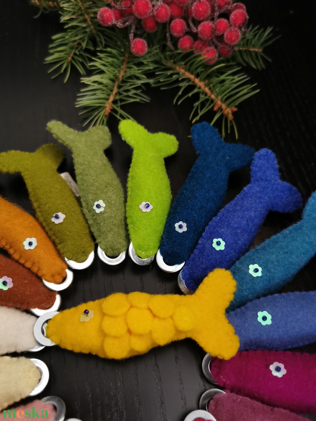 ARANYHALACSKÁS HORGÁSZJÁTÉK 21 DB/SZETT KÉSZSÉGFEJLESZTŐ MÁGNESES TERMÉSZETES ANYAGOKBÓL (GYAPJÚFILC, GYAPJÚ) ÜGYESSÉGI  - játék & sport - készségfejlesztő és logikai játék - oktató játékok - Meska.hu