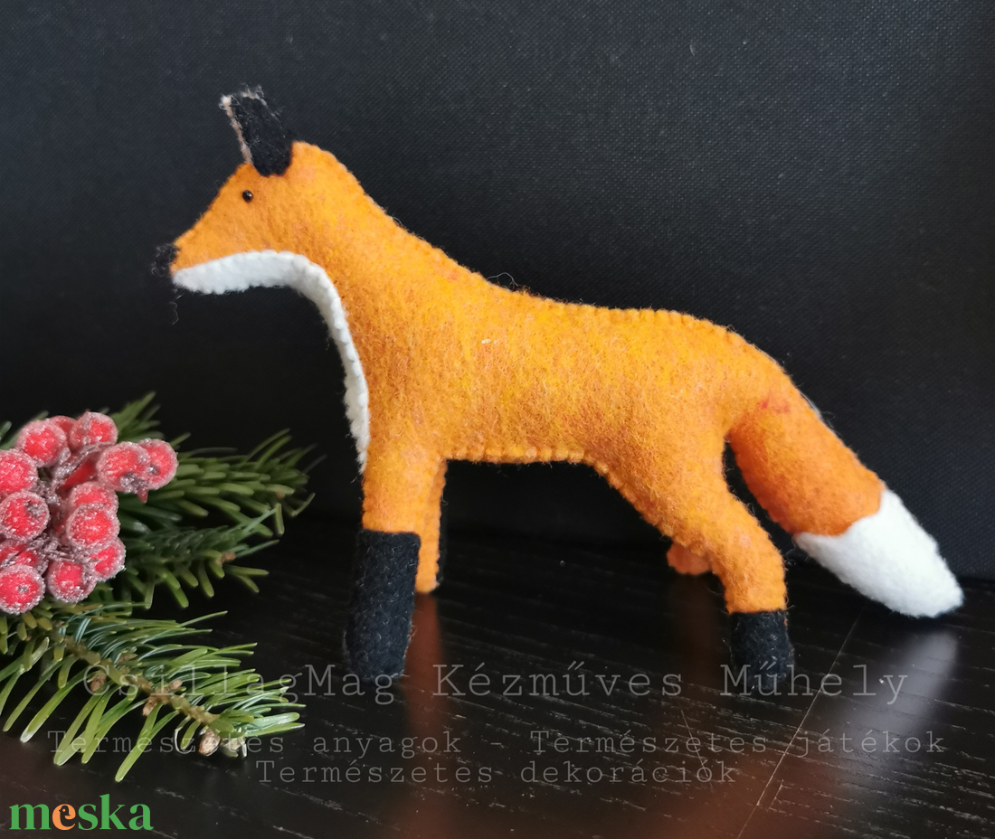 RÓKA GYAPJÚFILC CSILLAGMAG-ÁLLATFIGURA TERMÉSZETES ANYAGOK GYAPJÚFILC GYAPJÚ WALDORF NEMEZ NEMEZJÁTÉK ERDEI ÁLLATOK - játék & sport - plüssállat & játékfigura - róka - Meska.hu