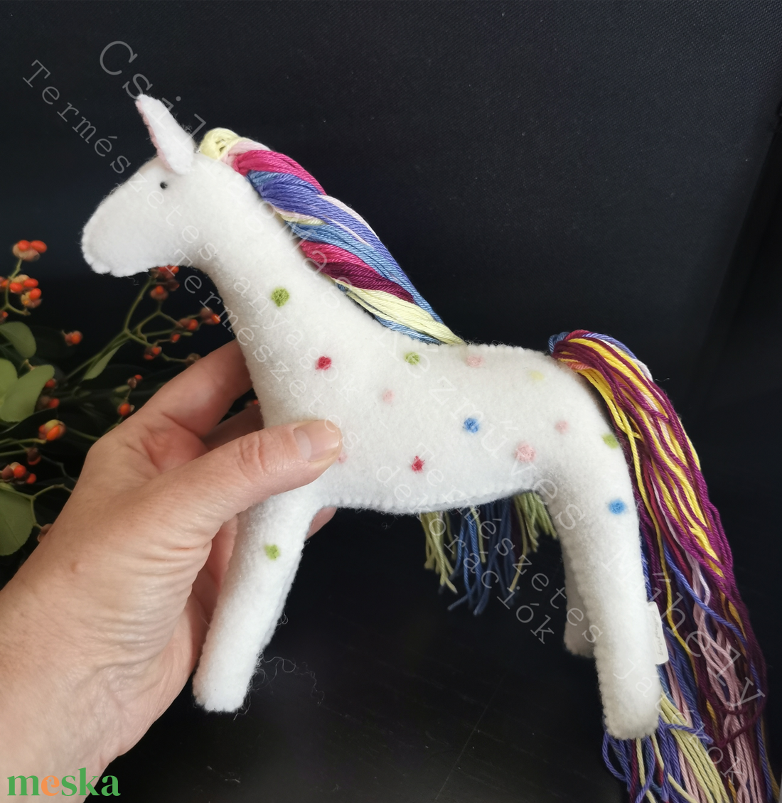 TÜNDÉRPACI CSILLAGMAG-TÜNDÉRLOVACSKA ÚJ NAGYOBB MÉRETBEN TERMÉSZETES ANYAGOK GYAPJÚFILC GYAPJÚ EGYEDI KÉZMŰVES WALDORF  - játék & sport - plüssállat & játékfigura - ló - Meska.hu