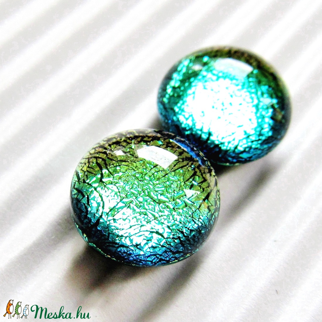 Hajnalcsillag bedugós dichroic üveg fülbevaló orvosi fém bedugón, üvegékszer - ékszer - fülbevaló - pötty fülbevaló - Meska.hu Hajnalcsillag bedugós dichroic üveg fülbevaló orvosi fém bedugón, üvegékszer - ékszer - fülbevaló - pötty fülbevaló - Meska.hu