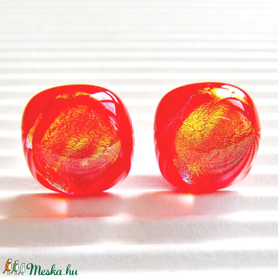 Ragyogó napsugár bedugós dichroic üveg fülbevaló orvosi fém bedugón, üvegékszer - ékszer - fülbevaló - pötty fülbevaló - Meska.hu Ragyogó napsugár bedugós dichroic üveg fülbevaló orvosi fém bedugón, üvegékszer - ékszer - fülbevaló - pötty fülbevaló - Meska.hu