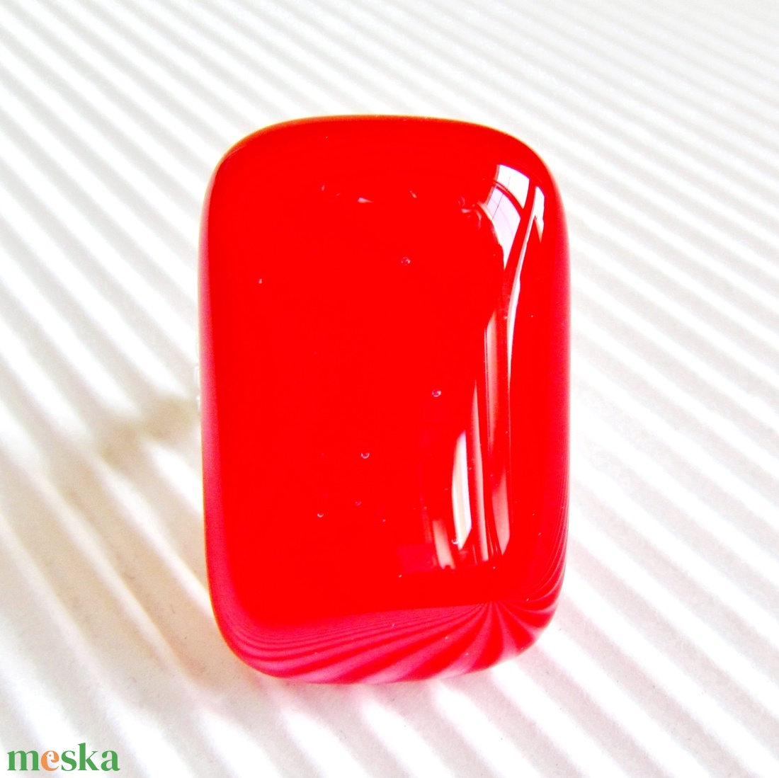 NEMESACÉL - Ferrari piros elegáns üveg gyűrű, üvegékszer - ékszer - gyűrű - statement gyűrű - Meska.hu