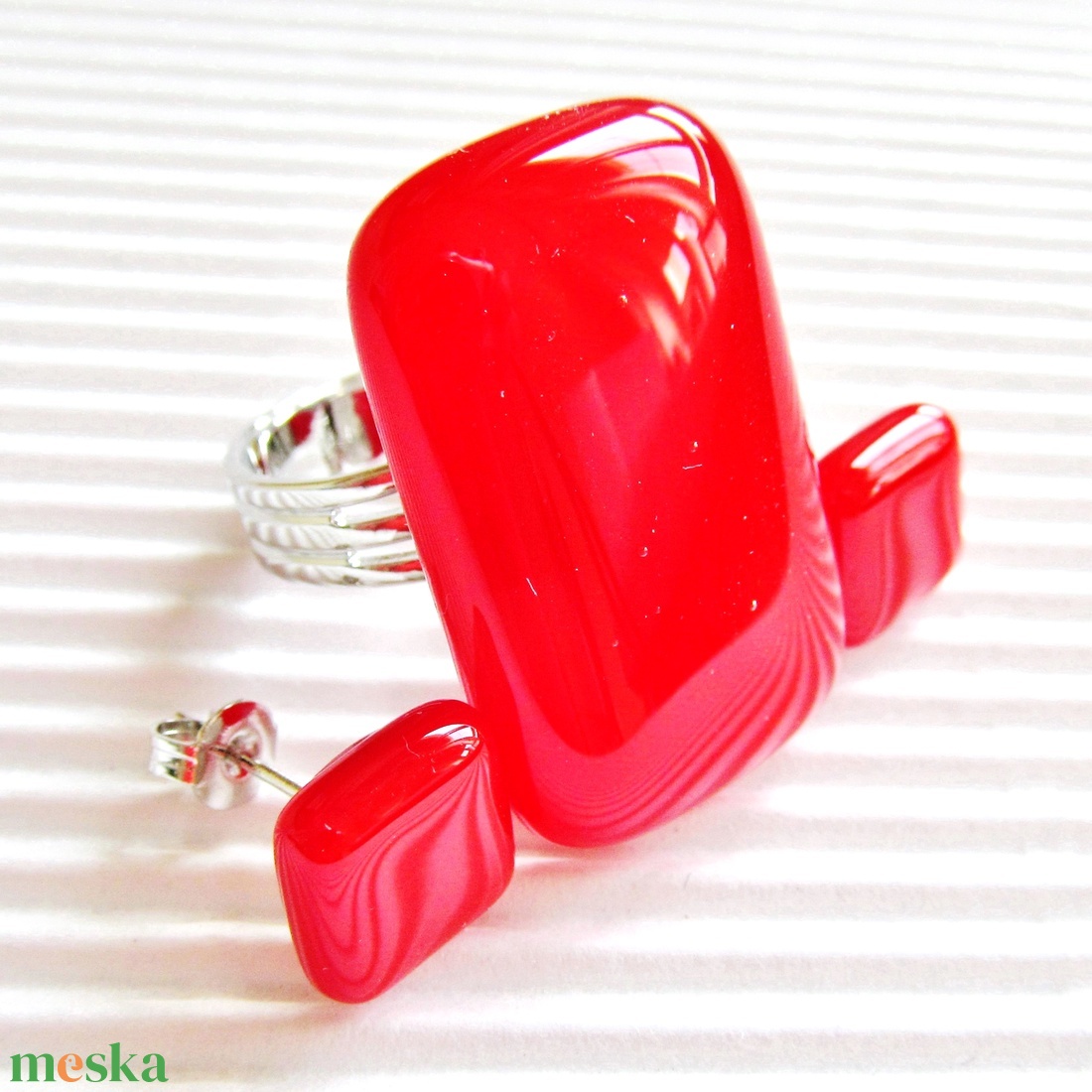 NEMESACÉL - Ferrari piros elegáns üveg gyűrű, üvegékszer - ékszer - gyűrű - statement gyűrű - Meska.hu
