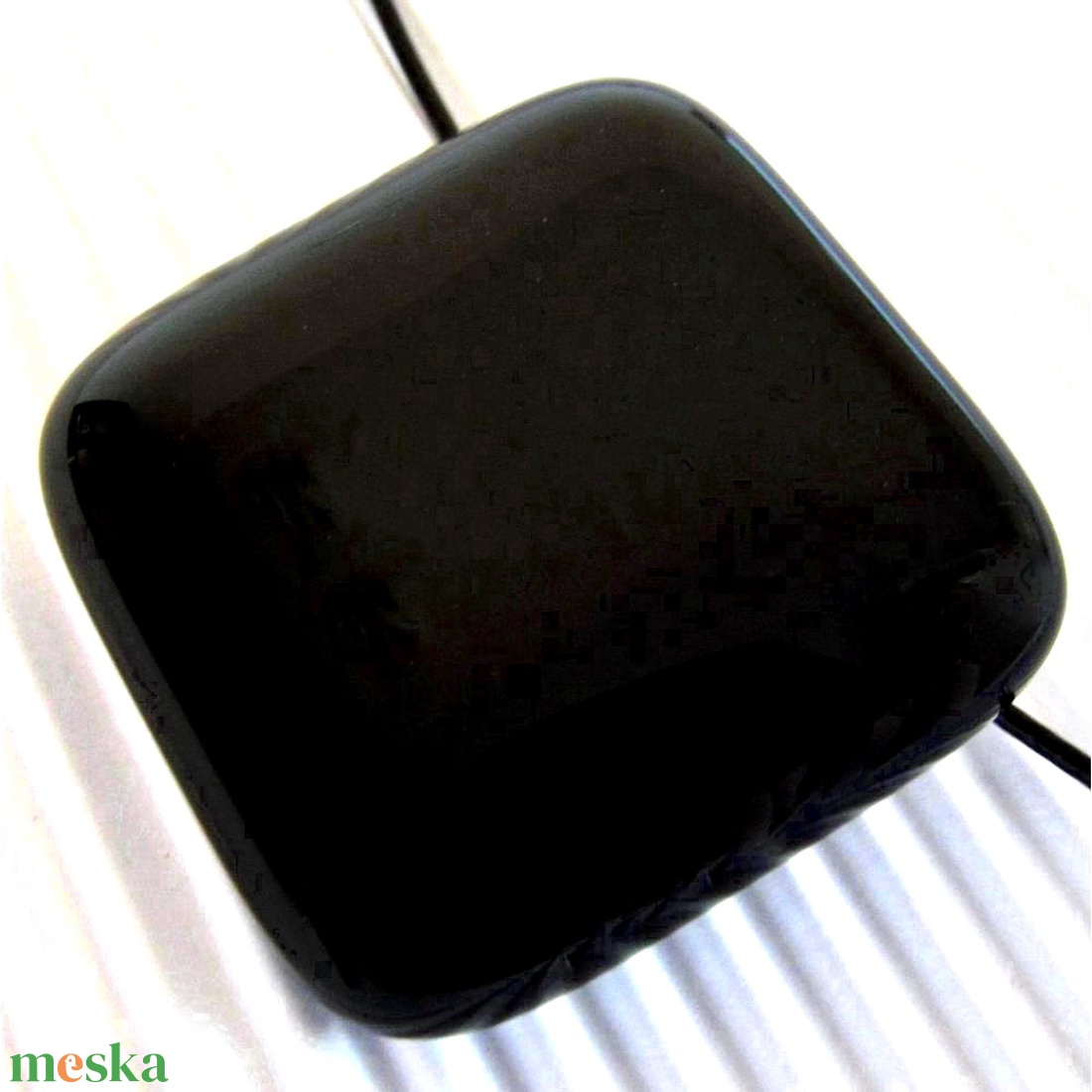 Éjfekete kocka üveg medál, minimal, NEMESACÉL, üvegékszer - ékszer - nyaklánc - medálos nyaklánc - Meska.hu Éjfekete kocka üveg medál, minimal, NEMESACÉL, üvegékszer - ékszer - nyaklánc - medálos nyaklánc - Meska.hu
