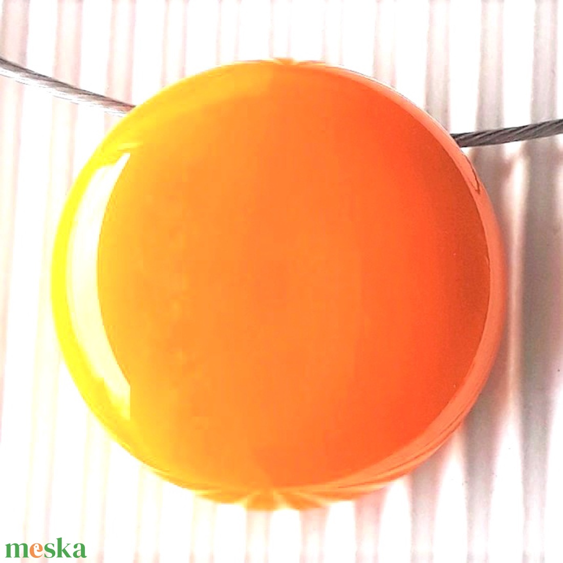 Okker sárga kerek üveg medál, nyaklánc, NEMESACÉL akasztón, üvegékszer - ékszer - nyaklánc - medálos nyaklánc - Meska.hu Okker sárga kerek üveg medál, nyaklánc, NEMESACÉL akasztón, üvegékszer - ékszer - nyaklánc - medálos nyaklánc - Meska.hu