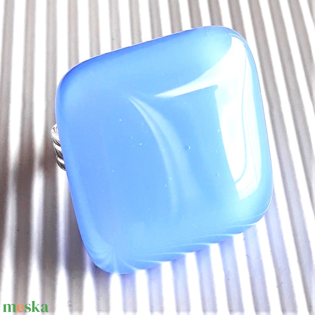 Levendula kék maxi üveg gyűrű, üvegékszer - ékszer - gyűrű - statement gyűrű - Meska.hu