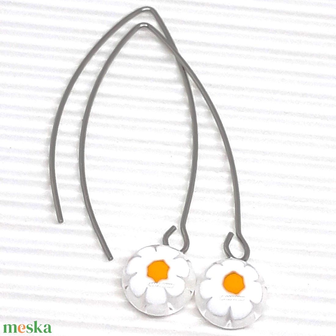 Margaréta millefiori lógós fülbevaló hosszú, trendi design ORVOSI FÉM akasztón, üvegékszer - ékszer - fülbevaló - lógós kerek fülbevaló - Meska.hu Margaréta millefiori lógós fülbevaló hosszú, trendi design ORVOSI FÉM akasztón, üvegékszer - ékszer - fülbevaló - lógós kerek fülbevaló - Meska.hu