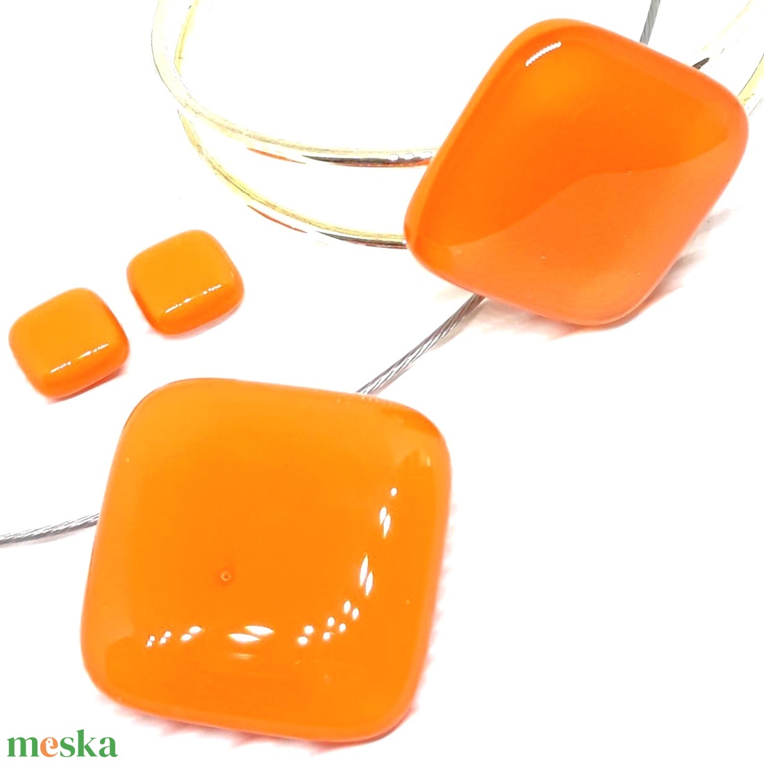 Selymes mandarin kocka minimál üveg medál, fülbevaló és üveg-fém karkötő, NEMESACÉL/ORVOSI FÉM, üvegékszer szett - ékszer - ékszerszett - Meska.hu Selymes mandarin kocka minimál üveg medál, fülbevaló és üveg-fém karkötő, NEMESACÉL/ORVOSI FÉM, üvegékszer szett - ékszer - ékszerszett - Meska.hu