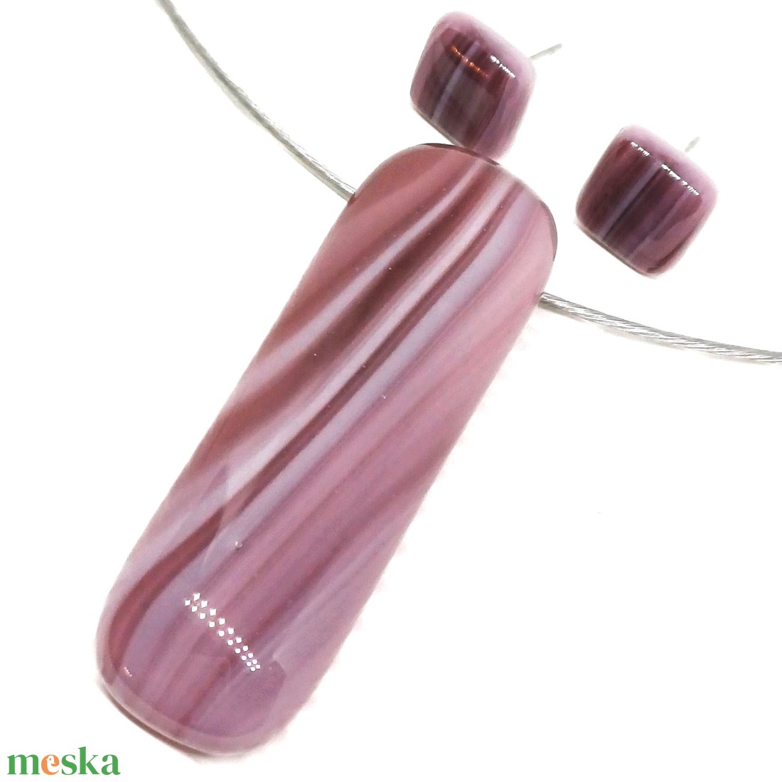 NEMESACÉL - Sápadt rózsaszín-mályva elegancia üveg medál és bedugós kocka fülbevaló, üvegékszer szett - ékszer - ékszerszett - Meska.hu NEMESACÉL - Sápadt rózsaszín-mályva elegancia üveg medál és bedugós kocka fülbevaló, üvegékszer szett - ékszer - ékszerszett - Meska.hu