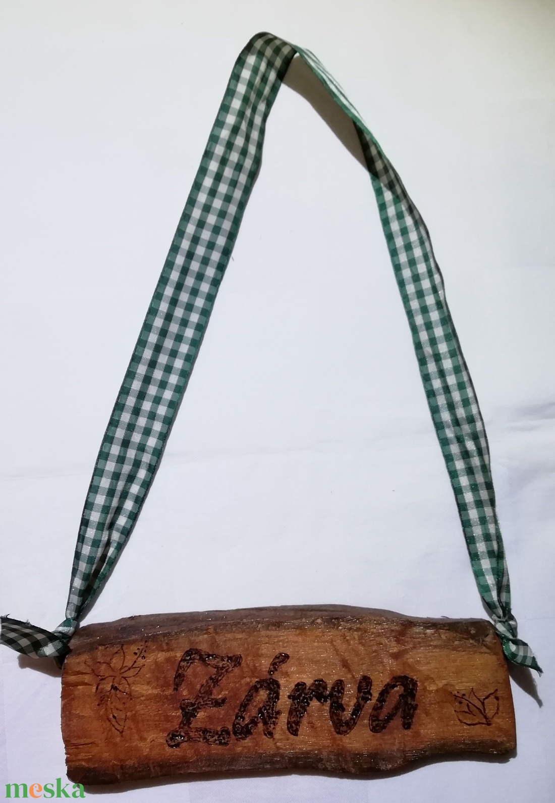 Faszelet, Nyitva / Zárva tábla, kockás szalaggal - otthon & életmód - dekoráció - kép & falikép - táblakép - Meska.hu Faszelet, Nyitva / Zárva tábla, kockás szalaggal - otthon & életmód - dekoráció - kép & falikép - táblakép - Meska.hu
