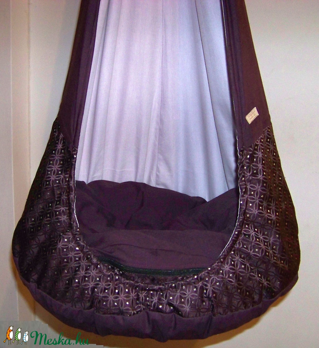 Csepphinta, 70 cm babzsák párnával, sötét lila  arany, bevezető áron -  - Meska.hu