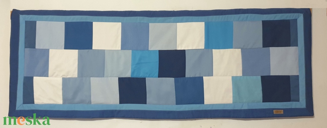 Falvédő, kék - fehér patchwork, 160 cm. Új, egyedi, kézműves termék, ajándéknak is - otthon & lakás - lakástextil - falvédő - Meska.hu