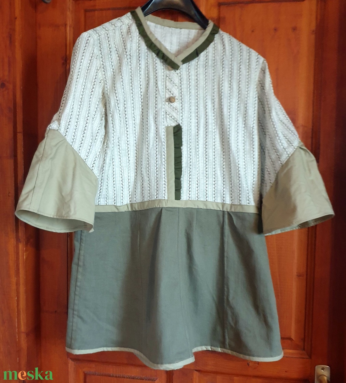Tunika, natúr stílusban, L, 46 méret. Pamut és len felsőrész, rózsákkal, terepzöld farmerrel. Új, egyedi, Upcycled, NoWa - ruha & divat - női ruha - tunika - Meska.hu