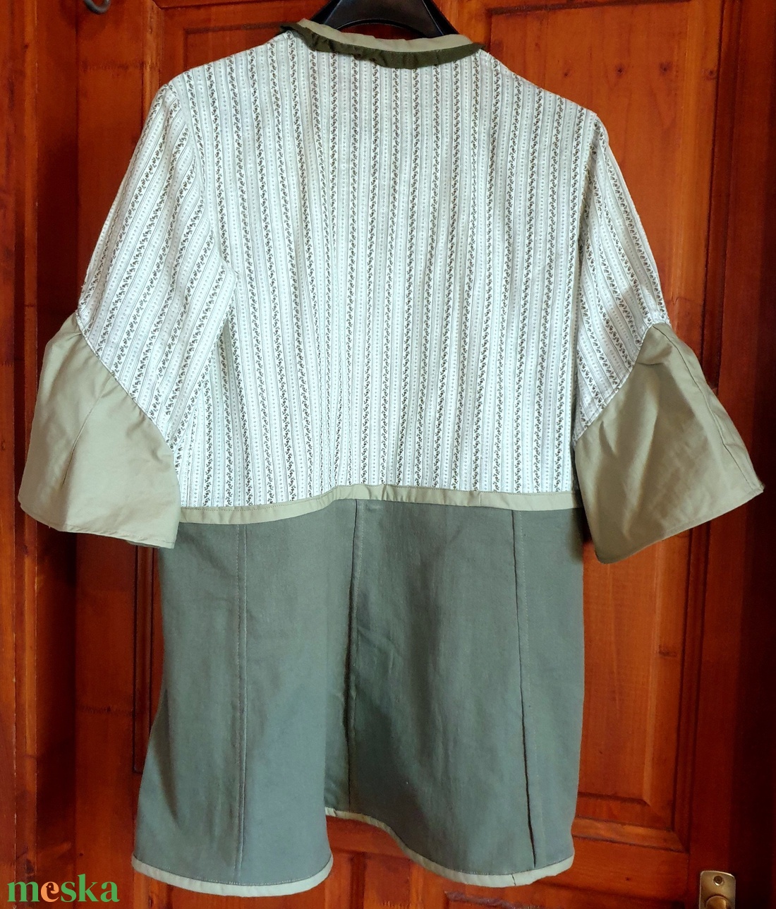 Tunika, natúr stílusban, L, 46 méret. Pamut és len felsőrész, rózsákkal, terepzöld farmerrel. Új, egyedi, Upcycled, NoWa - ruha & divat - női ruha - tunika - Meska.hu