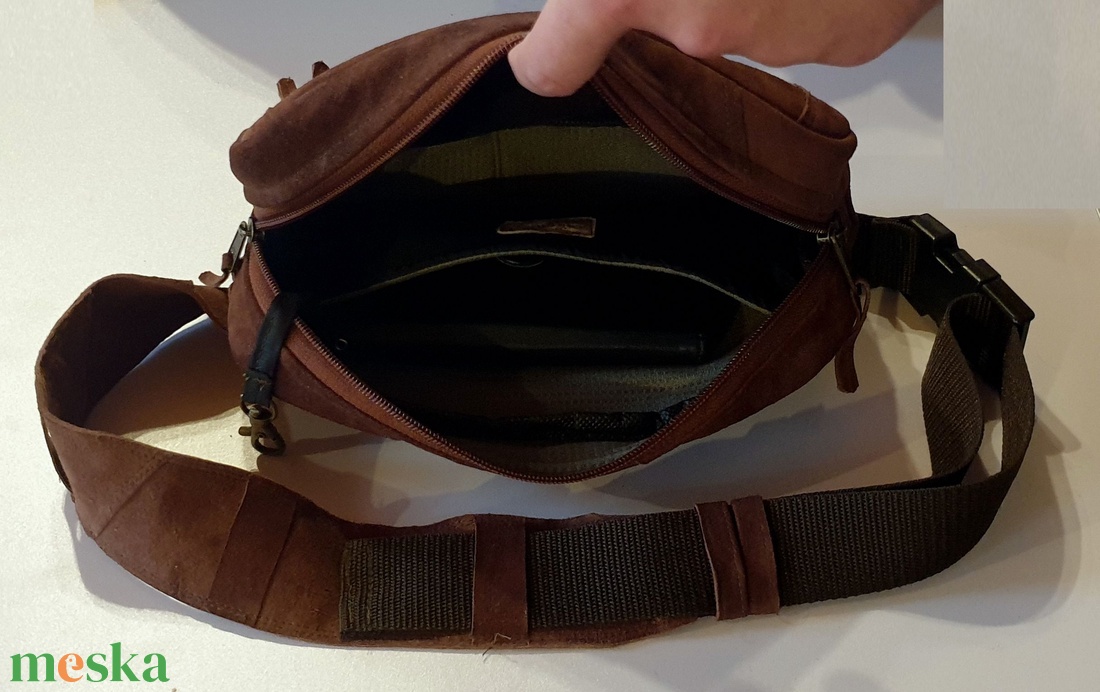 Kis hátizsák, crosstáska, sling bag, férfiaknak. Valódi bőr, barna, vízzáró, tabletnek is. Új, egyedi, kézműves termék - táska & tok - hátizsák - kishátizsák - Meska.hu Kis hátizsák, crosstáska, sling bag, férfiaknak. Valódi bőr, barna, vízzáró, tabletnek is. Új, egyedi, kézműves termék - táska & tok - hátizsák - kishátizsák - Meska.hu