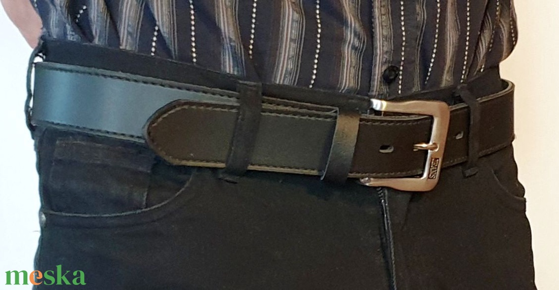 Férfi derékszíj, öv. Fekete valódi bőr, ezüst színű csattal, Jeans felirattal. Egyedi, kézműves termék. Ajándéknak is - ruha & divat - öv & övcsat - öv - Meska.hu Férfi derékszíj, öv. Fekete valódi bőr, ezüst színű csattal, Jeans felirattal. Egyedi, kézműves termék. Ajándéknak is - ruha & divat - öv & övcsat - öv - Meska.hu