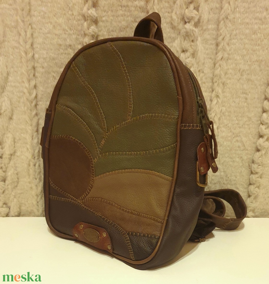 Erdő: kis hátizsák, valódi bőr patchwork. Barna, terepzöld, természetes, rusztikus stílusban. Egyedi, kézműves termék - táska & tok - hátizsák - kishátizsák - Meska.hu