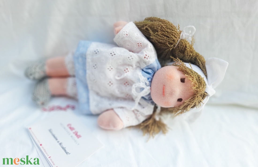 Édes kis Waldorf típusú kisméretű baba - játék & sport - baba & babaház - öltöztethető baba - Meska.hu Édes kis Waldorf típusú kisméretű baba - játék & sport - baba & babaház - öltöztethető baba - Meska.hu