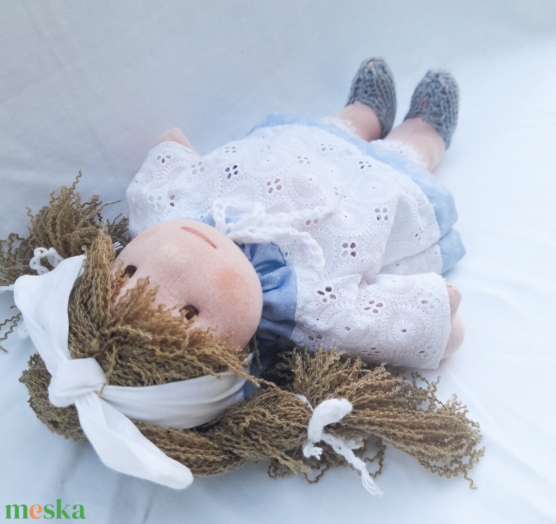 Édes kis Waldorf típusú kisméretű baba - játék & sport - baba & babaház - öltöztethető baba - Meska.hu Édes kis Waldorf típusú kisméretű baba - játék & sport - baba & babaház - öltöztethető baba - Meska.hu
