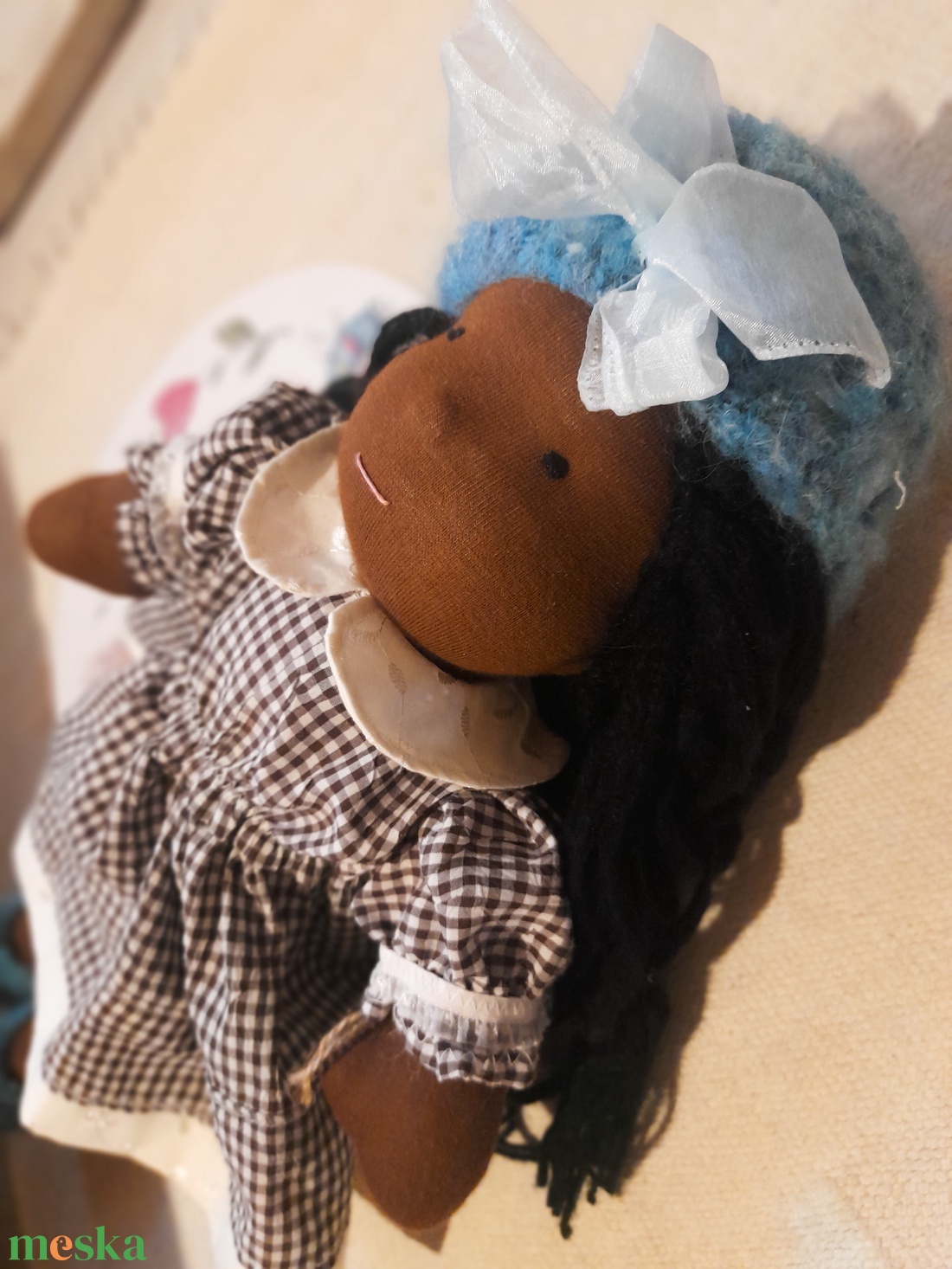 Waldorf típusú baba kockás ruhában - játék & sport - baba & babaház - öltöztethető baba - Meska.hu