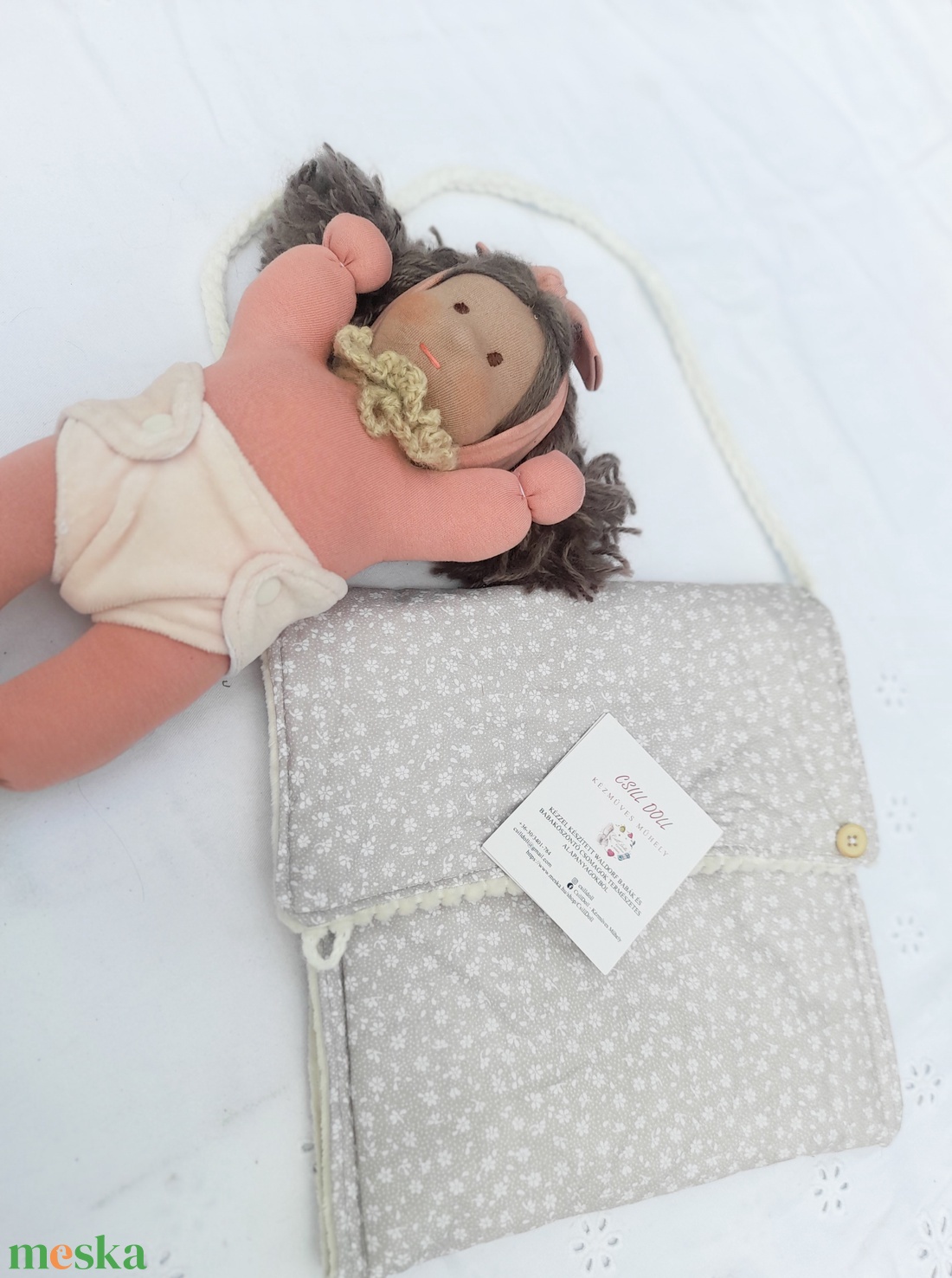 A nyár kedvence Hurcibálós,pelenkázható Waldorf típusú manóbaba - játék & sport - baba & babaház - babaruha, babakellék - Meska.hu A nyár kedvence Hurcibálós,pelenkázható Waldorf típusú manóbaba - játék & sport - baba & babaház - babaruha, babakellék - Meska.hu