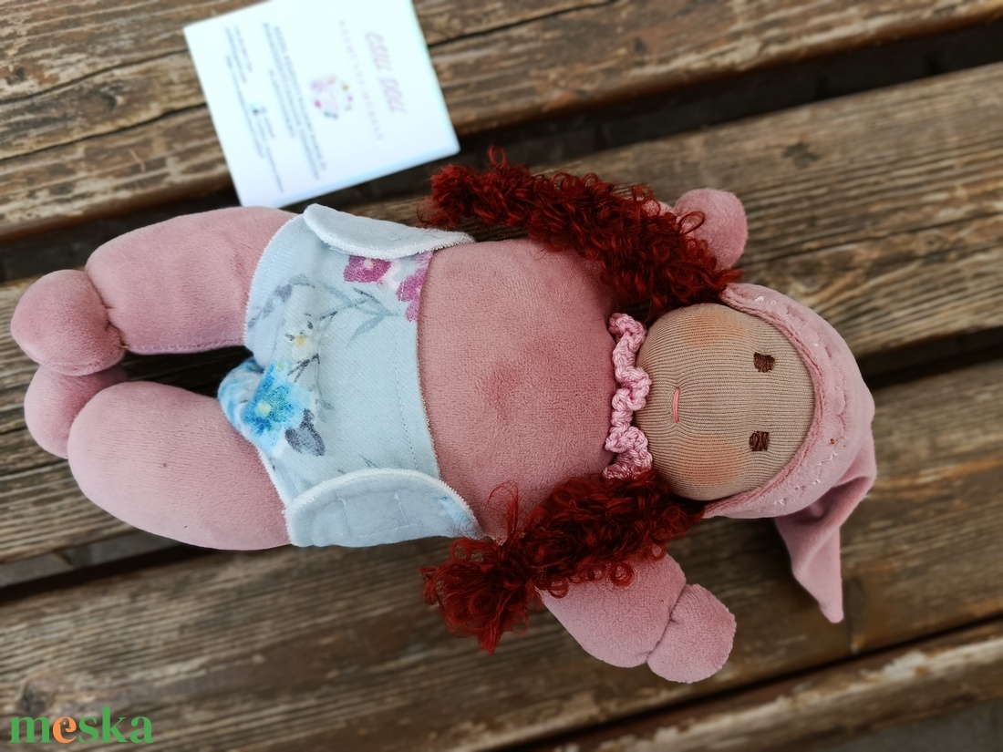 Édes kis Hurcibálós Waldorf manóbaba mosipelussal - játék & sport - baba & babaház - babaruha, babakellék - Meska.hu Édes kis Hurcibálós Waldorf manóbaba mosipelussal - játék & sport - baba & babaház - babaruha, babakellék - Meska.hu