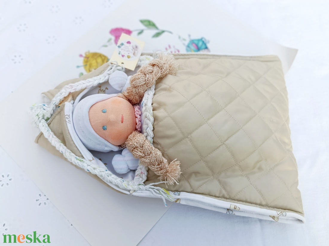 Hurcibálós Waldorf manóbaba ölelni való társ minden útra - játék & sport - baba & babaház - babaruha, babakellék - Meska.hu Hurcibálós Waldorf manóbaba ölelni való társ minden útra - játék & sport - baba & babaház - babaruha, babakellék - Meska.hu