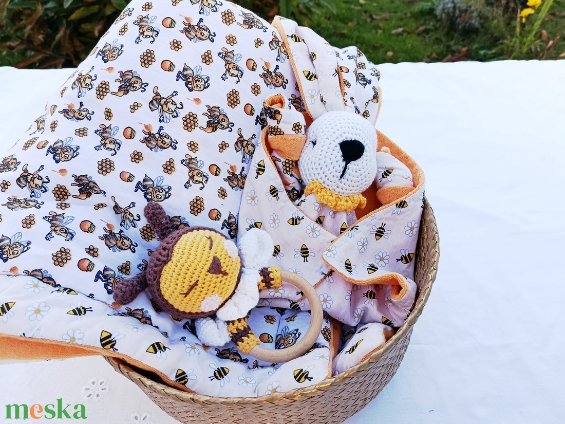 Méhecskés Babaváró Babaköszöntő Csomag a természet ölelése - játék & sport - babalátogató ajándékcsomag - Meska.hu Méhecskés Babaváró Babaköszöntő Csomag a természet ölelése - játék & sport - babalátogató ajándékcsomag - Meska.hu