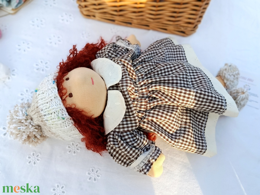 Édes kis bongyor szeretgetős Waldorf baba  - játék & sport - baba & babaház - öltöztethető baba - Meska.hu