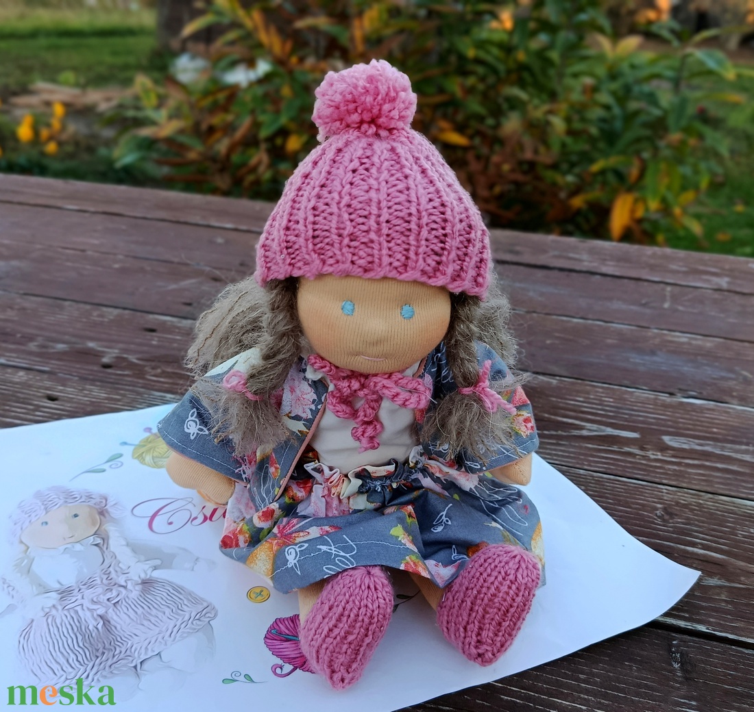 Szeretgetős öltöztethető Waldorf baba keresi kispajtását  - játék & sport - baba & babaház - öltöztethető baba - Meska.hu