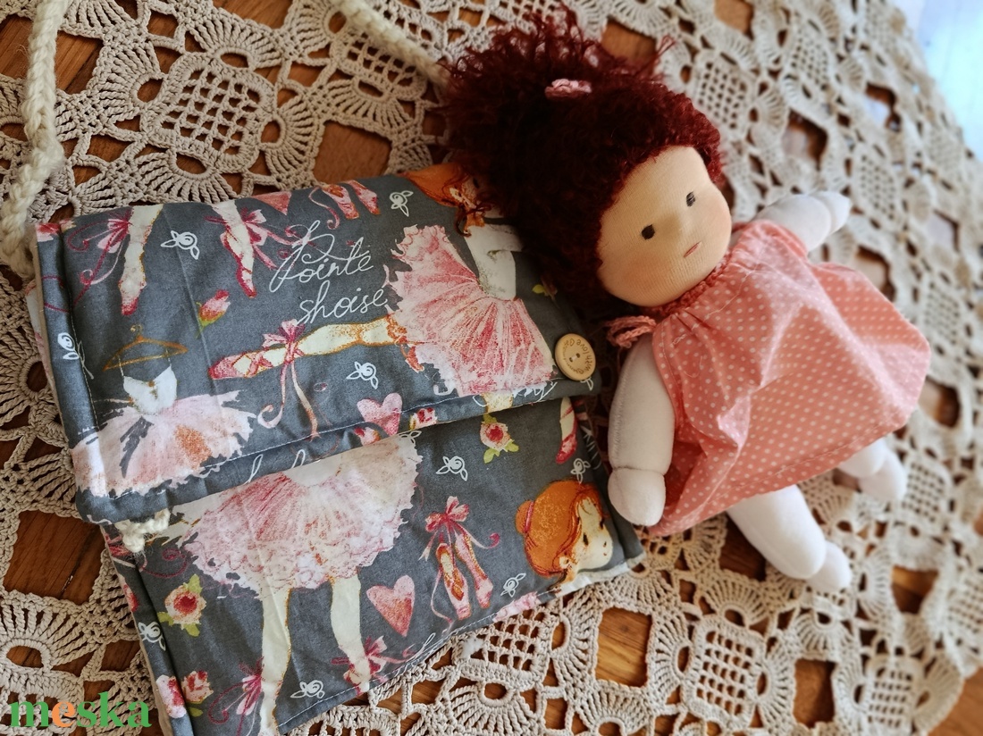 Hurcibálós Waldorf manóbaba a kis barát aki mindig kéznél van - játék & sport - baba & babaház - babaruha, babakellék - Meska.hu