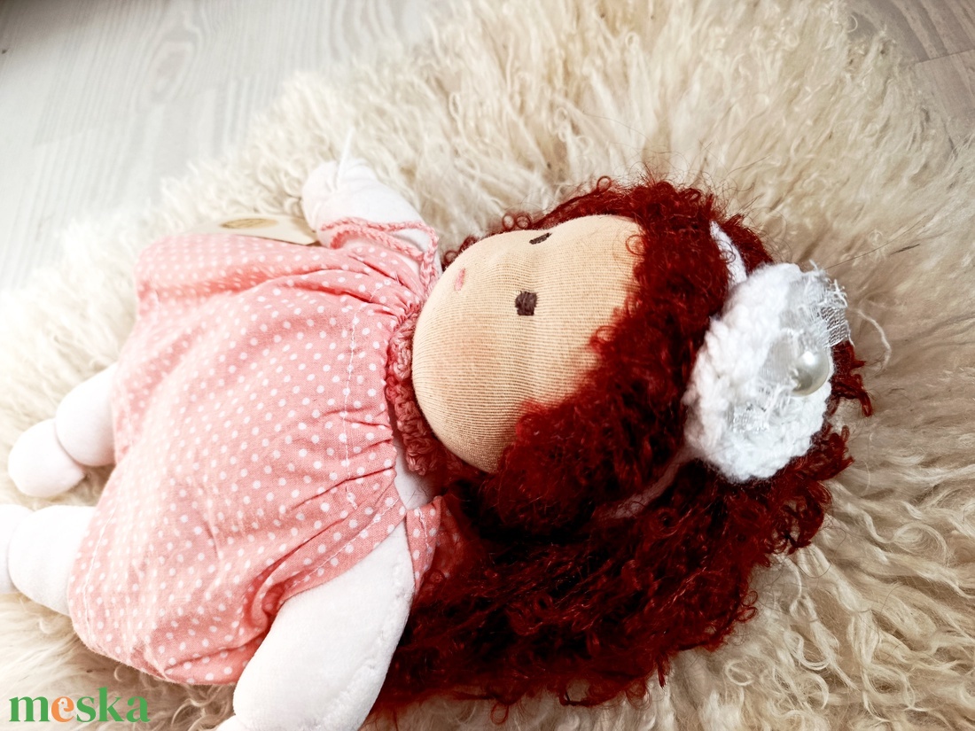 Pelenkázható Waldorf manóbaba gyönyörű hajjal - játék & sport - baba & babaház - játékbaba, babakellék - Meska.hu