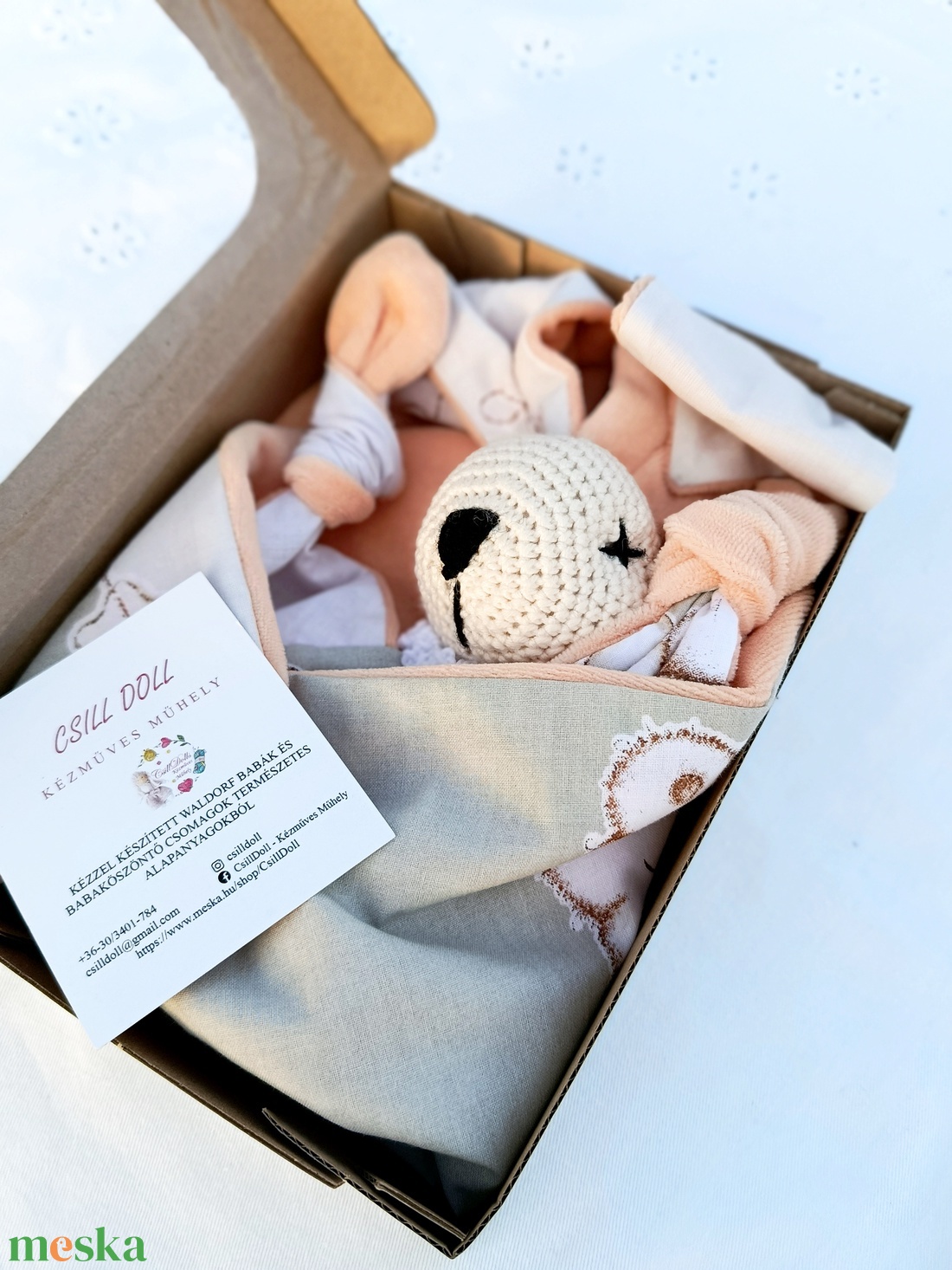 Gyönyörű pihe puha Babaköszöntő ajándék szett   - baba - mama - babalátogató ajándékcsomag - Meska.hu