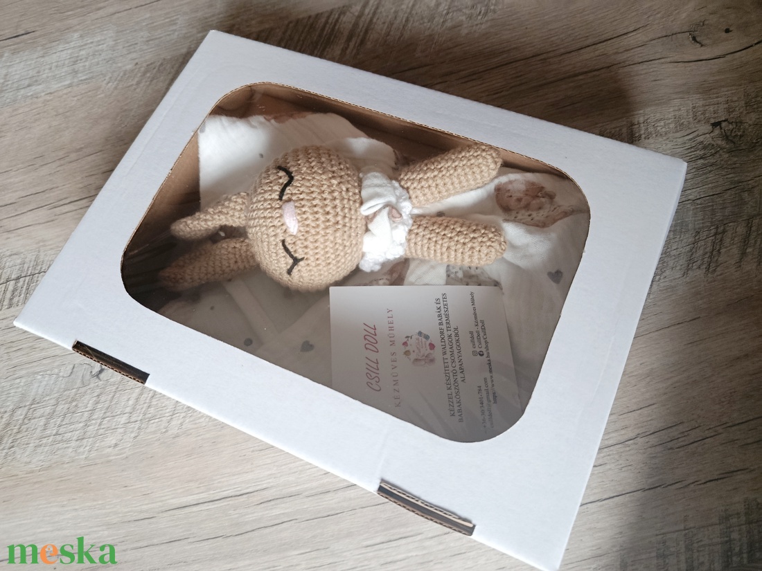 Nyuszis rongyikendő előkével duplagéz anyagból  - baba - mama - babalátogató ajándékcsomag - Meska.hu