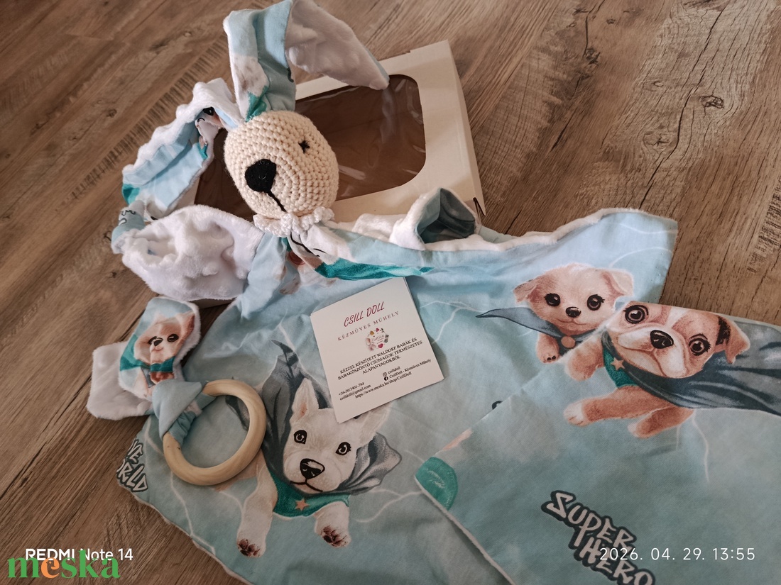 Gyönyörű Babaváró-Babaköszöntő ajándék szett kutyusos mintával - baba - mama - babalátogató ajándékcsomag - Meska.hu