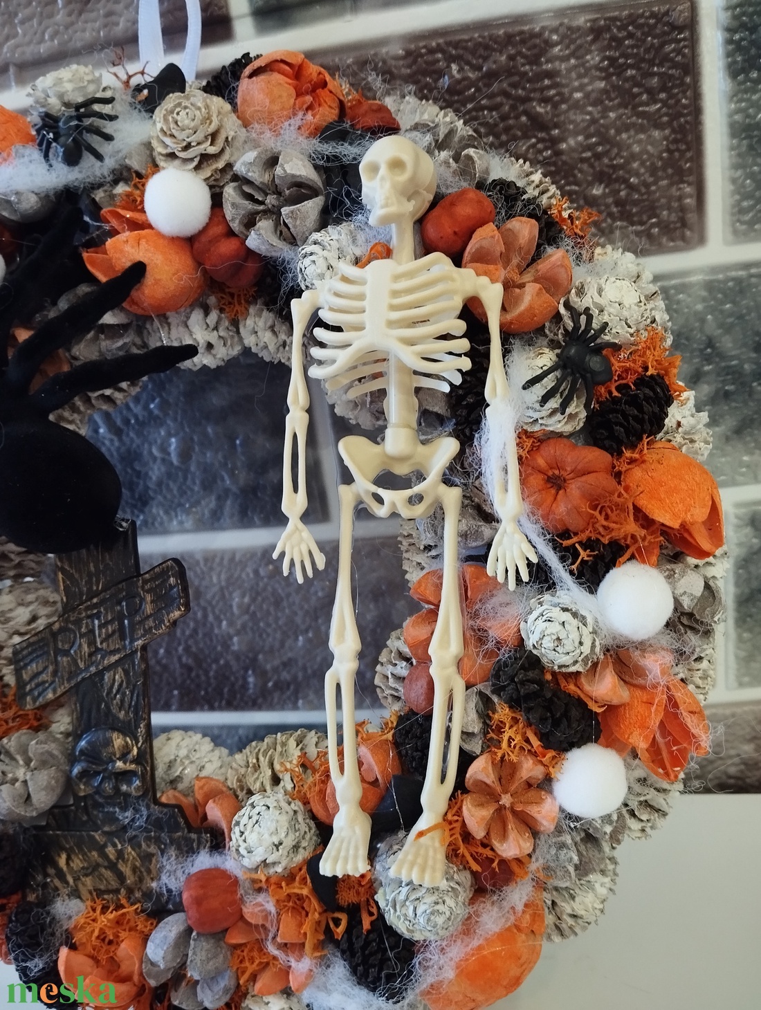 Pókos csontvázas Halloween ajtódísz - otthon & életmód - dekoráció - halloween - halloweeni ajtódíszek és ablakdíszek - Meska.hu