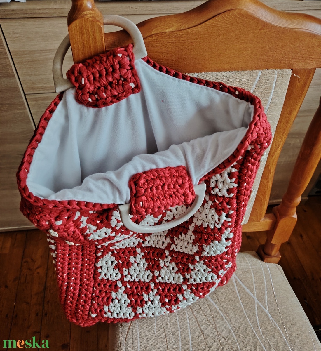 Piros-fehér horgolt táska - táska & tok - bevásárlás & shopper táska - shopper, textiltáska, szatyor - Meska.hu Piros-fehér horgolt táska - táska & tok - bevásárlás & shopper táska - shopper, textiltáska, szatyor - Meska.hu