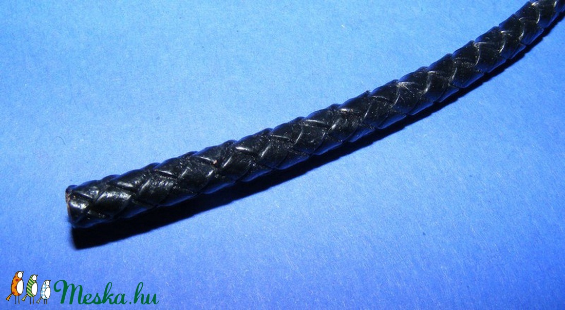 Fonott bőrszíj - 6 mm (4. minta/0,5 m) - fekete - vegyes alapanyag - egyéb alapanyag - Meska.hu Fonott bőrszíj - 6 mm (4. minta/0,5 m) - fekete - vegyes alapanyag - egyéb alapanyag - Meska.hu