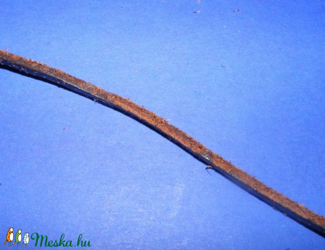 Lapos bőrszíj - 2x1 mm (5. minta/1 m) - sötétbarna - vegyes alapanyag - egyéb alapanyag - Meska.hu Lapos bőrszíj - 2x1 mm (5. minta/1 m) - sötétbarna - vegyes alapanyag - egyéb alapanyag - Meska.hu